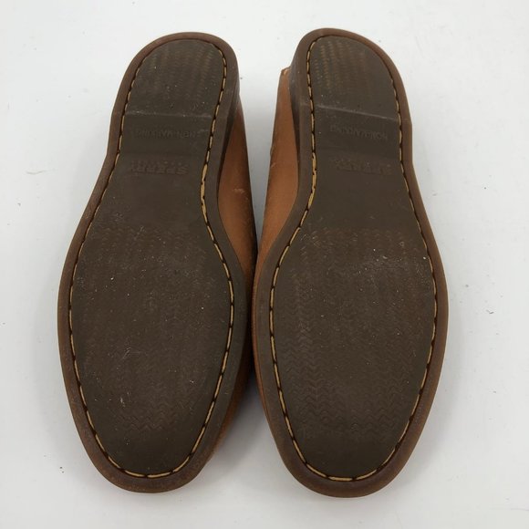 Sperry Tan Leather Loafers | Classic Style & Versatile Wear